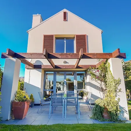 A Home Away From Home In Wanaka